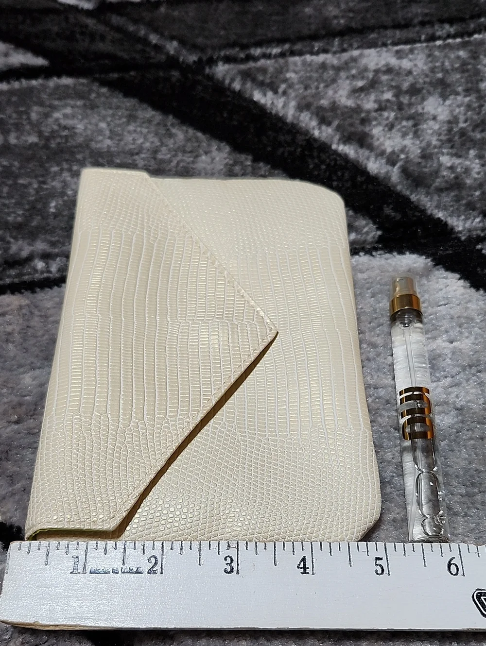 JUICY COUTURE OUI TRAVEL SIZED & IPSY METALLIC FAUX-SNAKESKIN ENVELOPE SNAP BAG